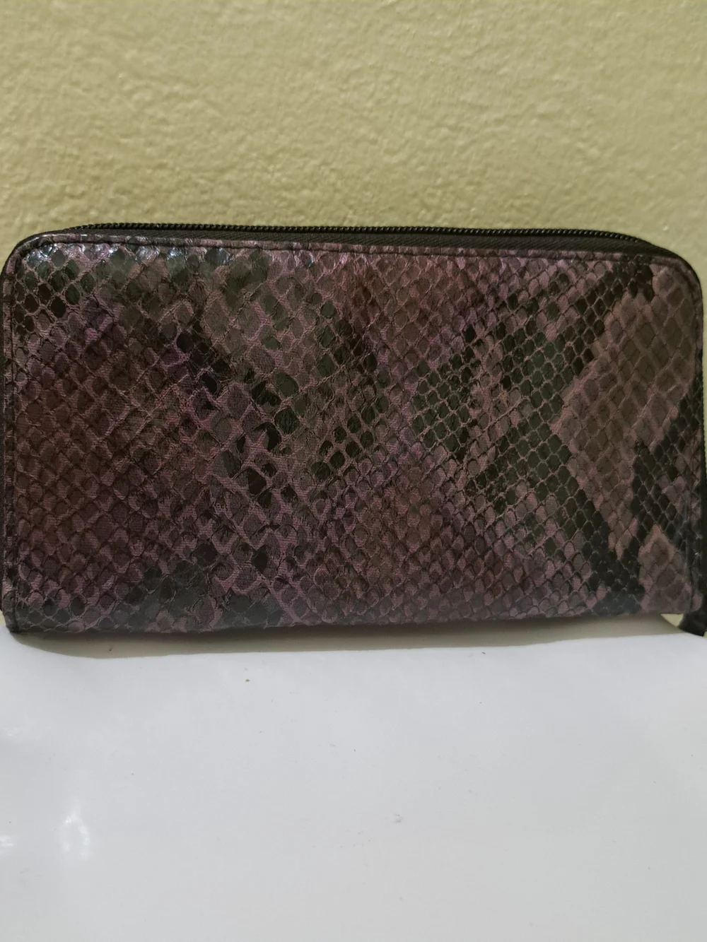 Kenneth Cole Reaction Snakeskin Print Wallet